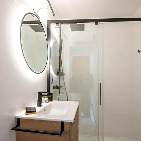 Cosy - Confort Apartment *