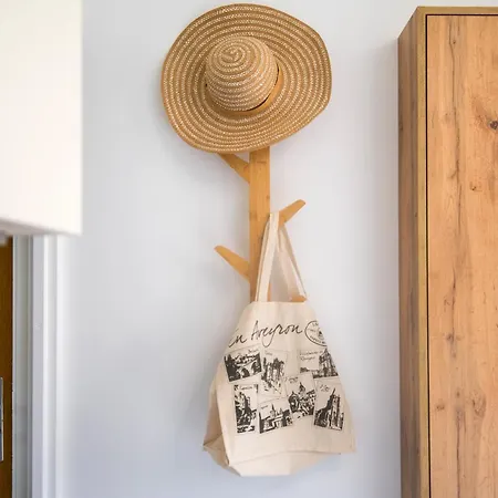 Апартаменты Cosy - Confort Роде